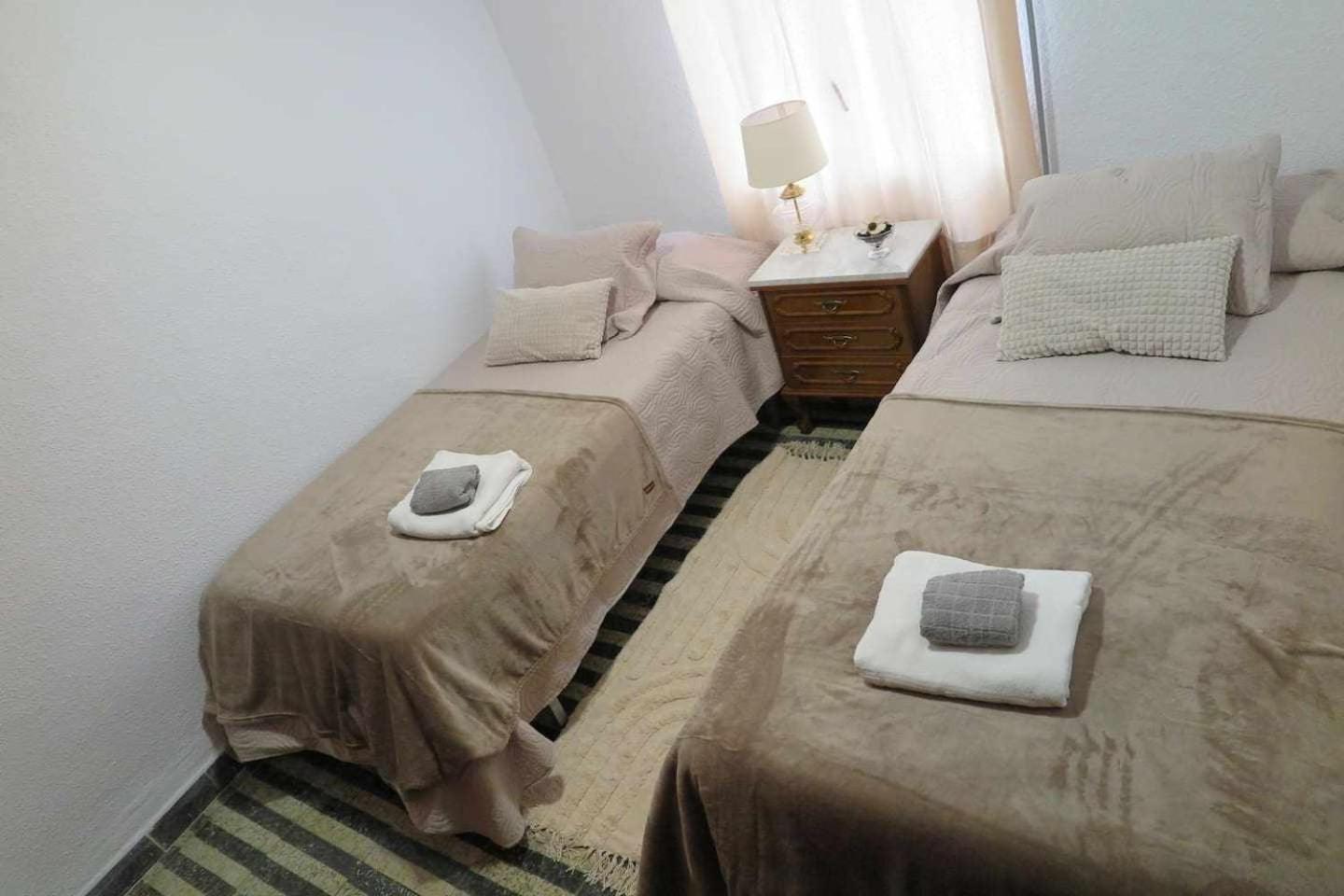 Gran Apartamento A 10 Minuts Mezquita Catedral กอร์โดบา ภายนอก รูปภาพ